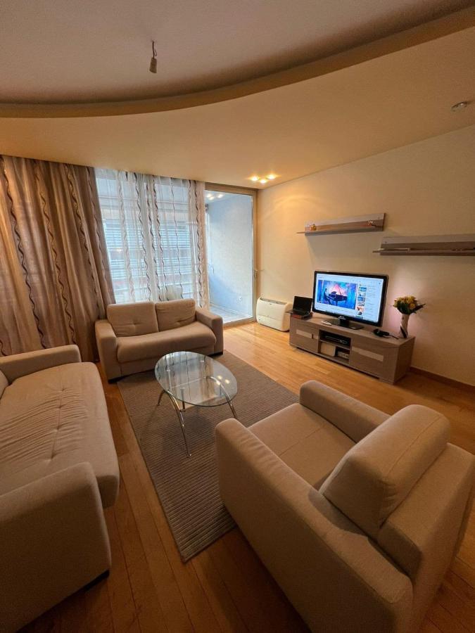 'M&M' Two Bedroom Apartment In Center Of Budua Esterno foto