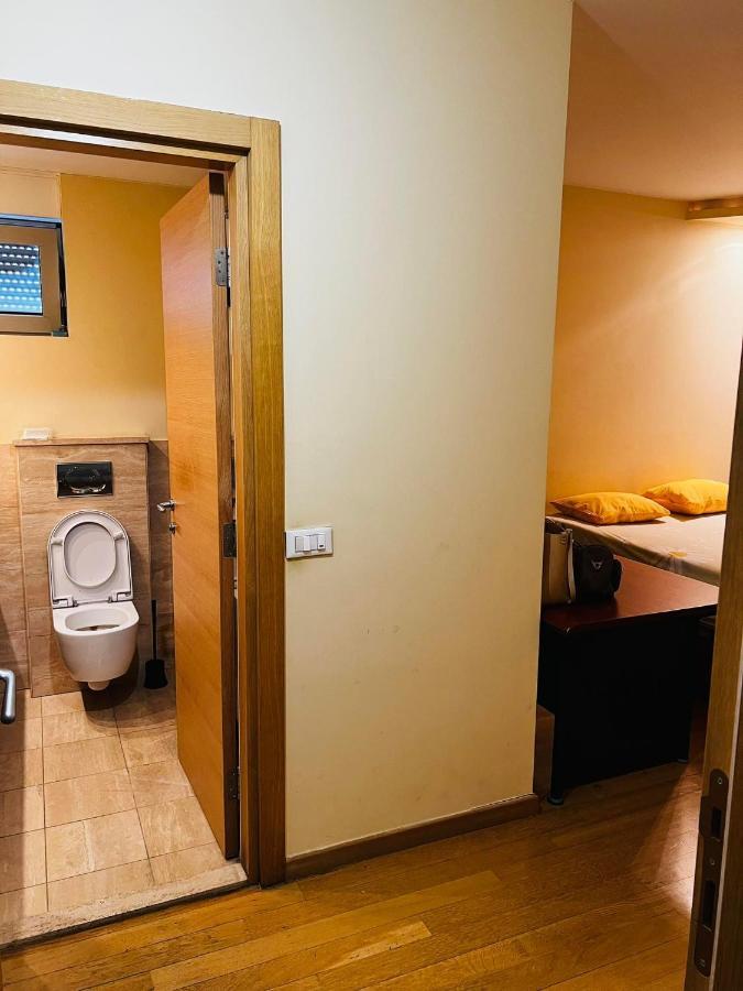 'M&M' Two Bedroom Apartment In Center Of Budua Esterno foto