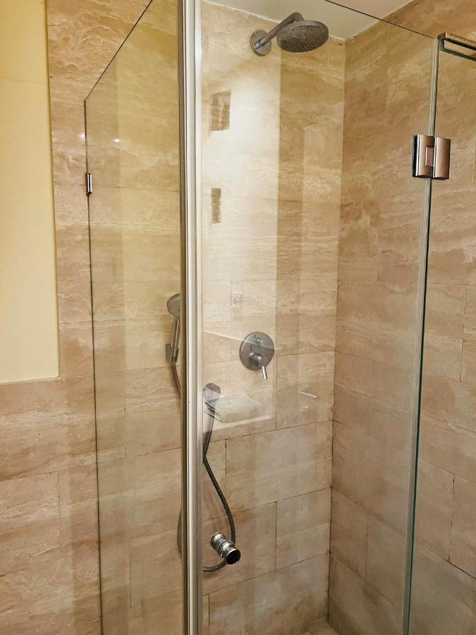 'M&M' Two Bedroom Apartment In Center Of Budua Esterno foto