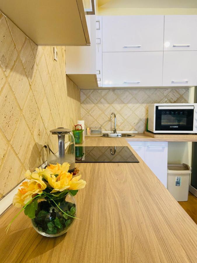 'M&M' Two Bedroom Apartment In Center Of Budua Esterno foto